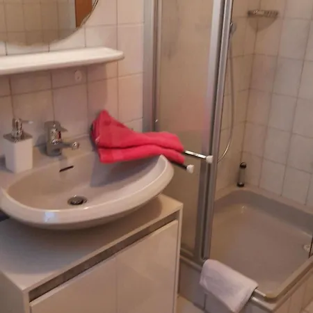 Appartement In Mit Garten
